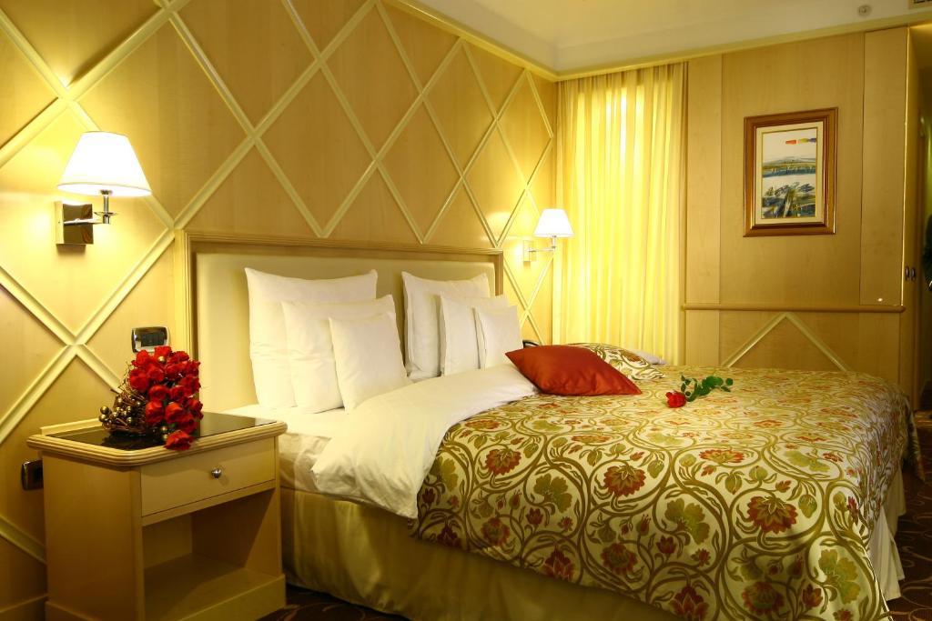 Отель Splendid Conference &