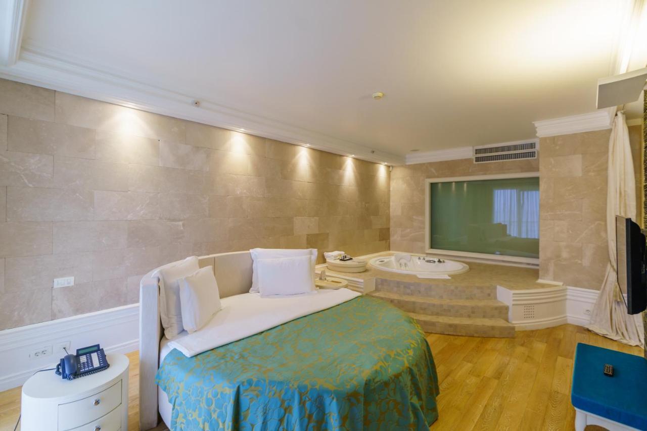 Splendid Conference & Отель 5*