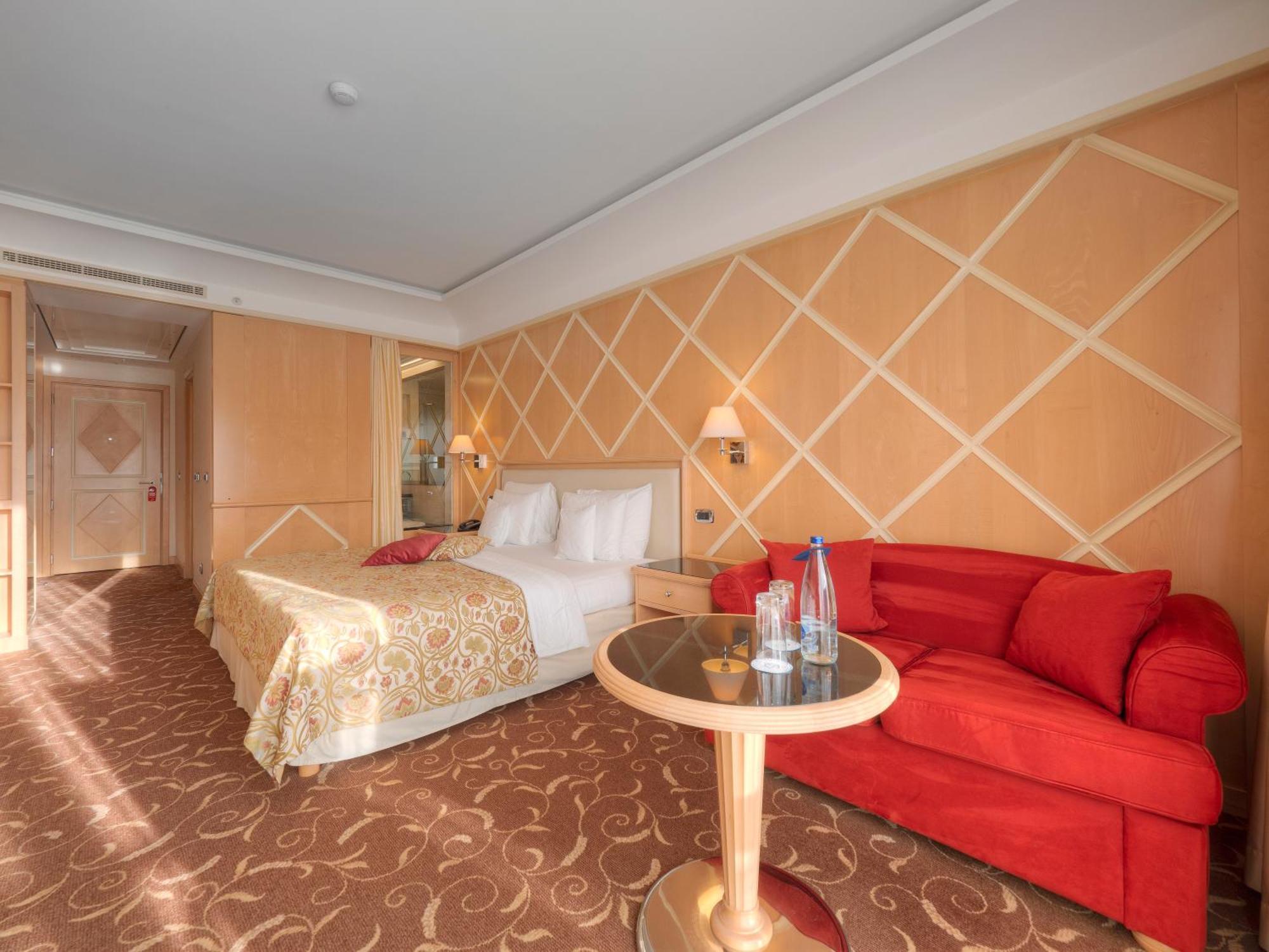 Splendid Conference & Отель 5*
