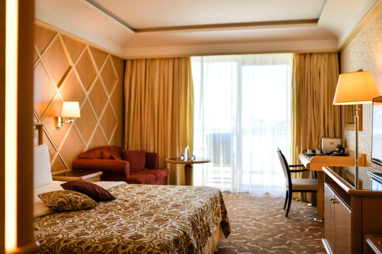 Отель Splendid Conference & 5*